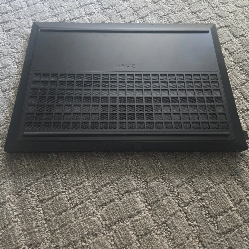 Hp omen laptop. 2tb 240hz QWHD LED keyboard, charger